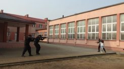 Uzbrojony zamachowiec w Szkole Podstawowej w Sońsku.