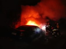 Ewakuacja mieszkańców z powodu płonącego samochodu !