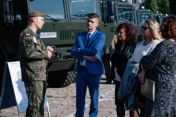 Spotkanie ekspertów z zakresu zarządzania kryzysowego z żołnierzami 5 Mazowieckiej Brygady Obrony Terytorialnej