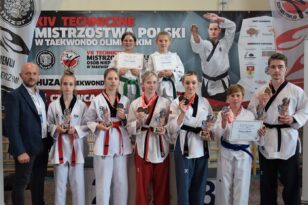 Ciechanowianie z medali podczas Technicznych Mistrzostw Polski w Taekwondo Olimpijskim.