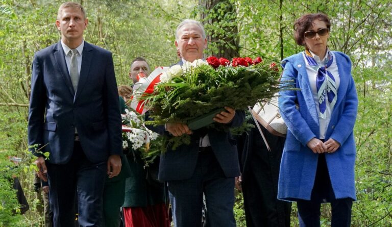 Oddali cześć pomordowanym w Lesie Ościsłowskim [FOT]