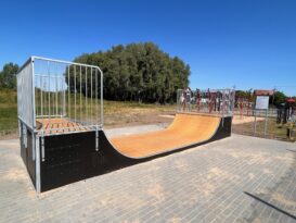 Skatepark-minirampa i Funpark na osiedlu „Kwiatowym”