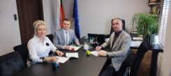 Gmina Sońsk podpisała umowy na budowę i przebudowę dróg